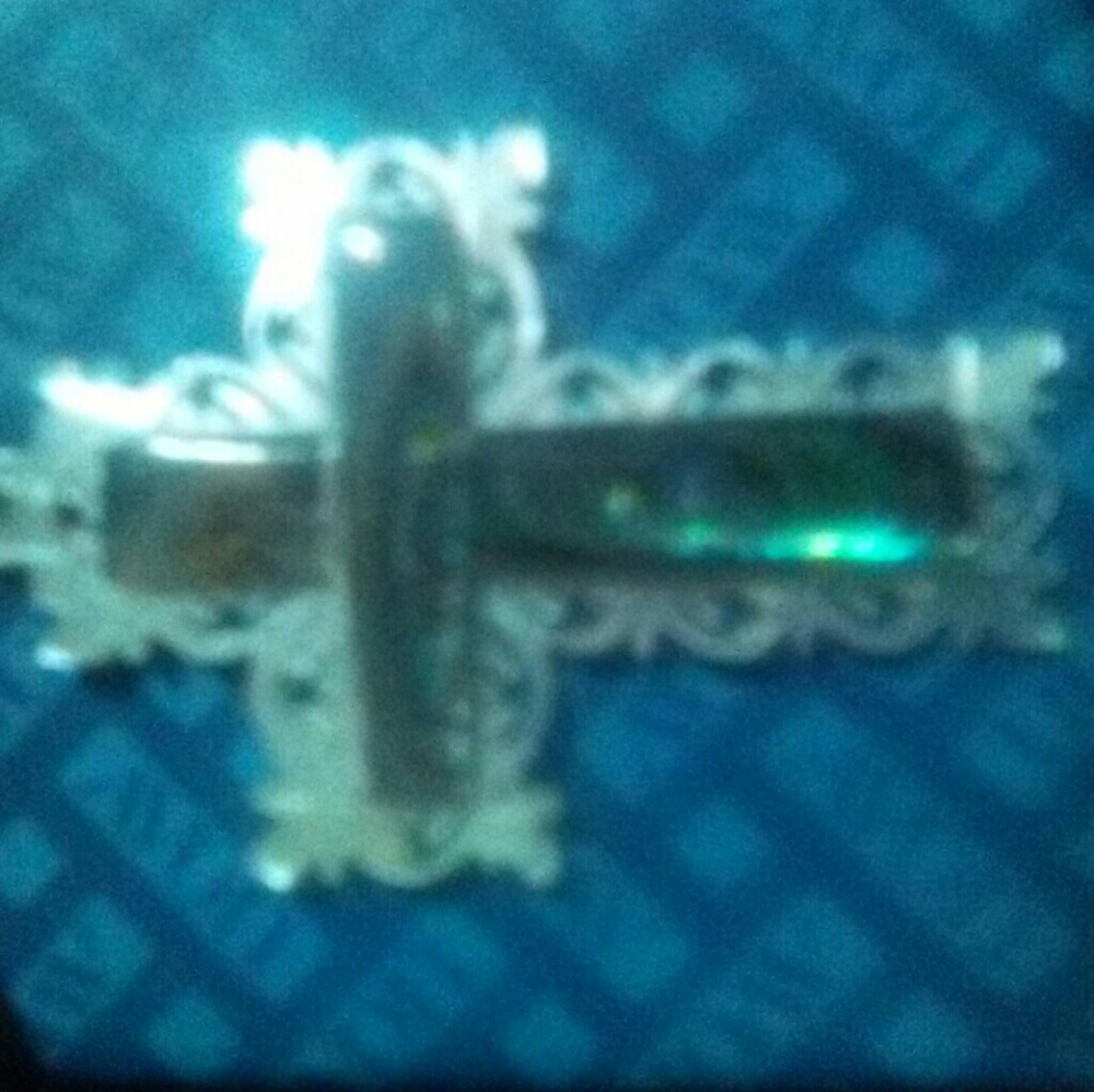 Opal cross